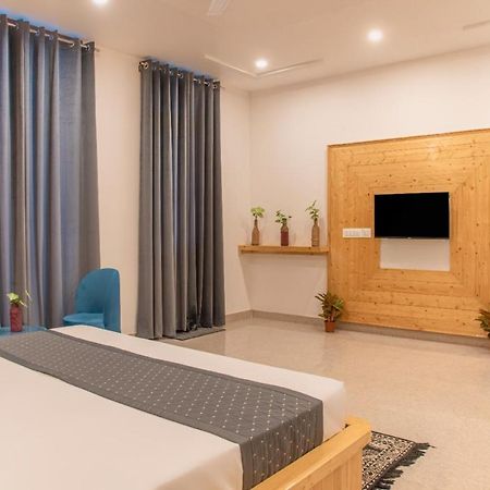 The Hillside Inn Kasauli By Exotic Stays Экстерьер фото