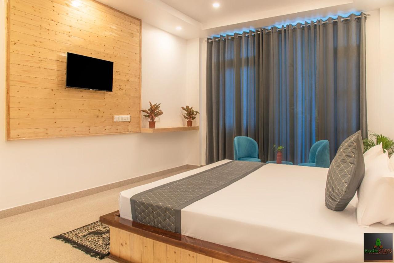 The Hillside Inn Kasauli By Exotic Stays Экстерьер фото