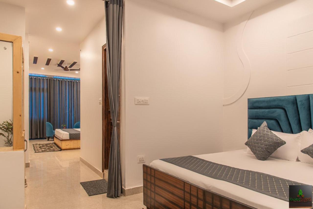 The Hillside Inn Kasauli By Exotic Stays Экстерьер фото
