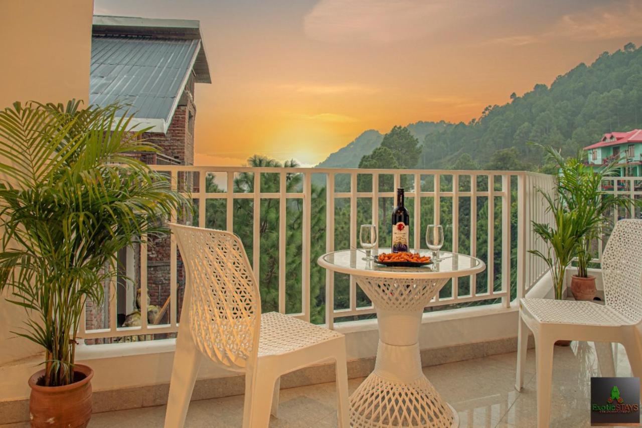 The Hillside Inn Kasauli By Exotic Stays Экстерьер фото