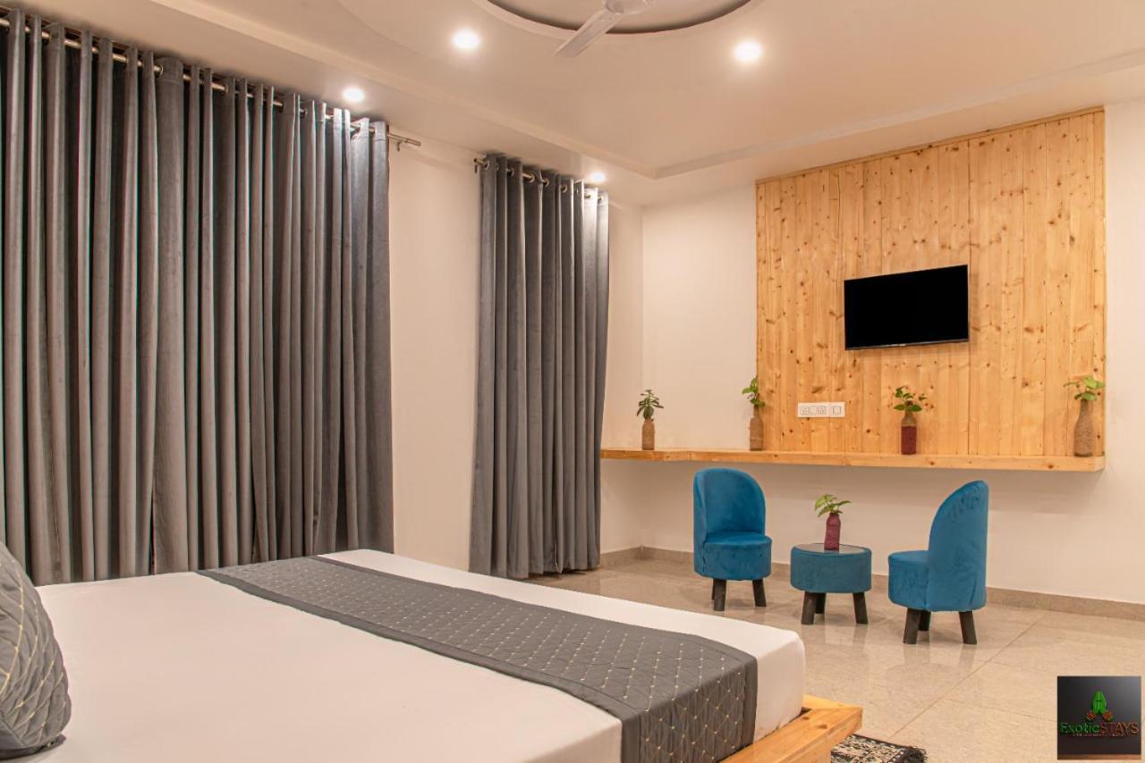 The Hillside Inn Kasauli By Exotic Stays Экстерьер фото