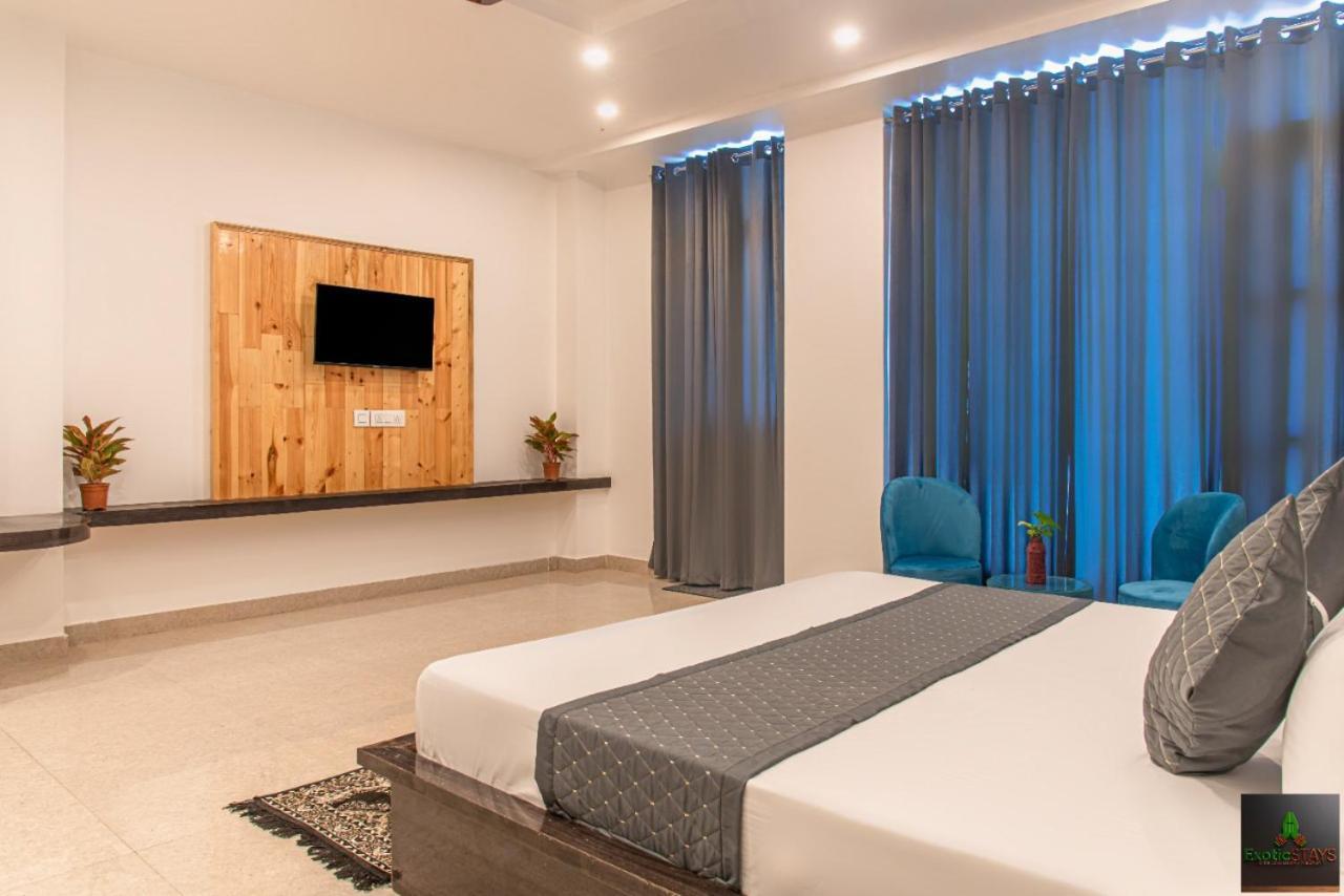 The Hillside Inn Kasauli By Exotic Stays Экстерьер фото